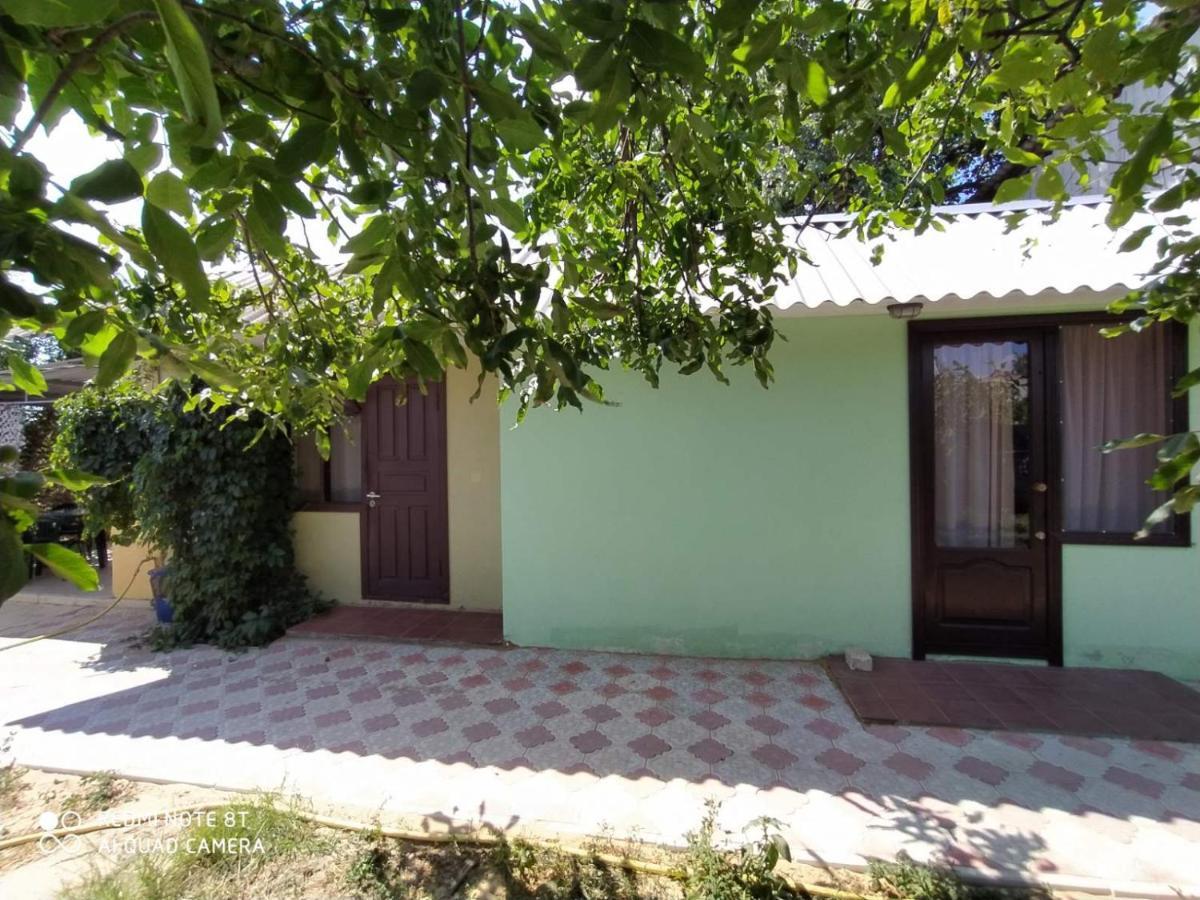 Small Guest House Lasurne Exterior foto