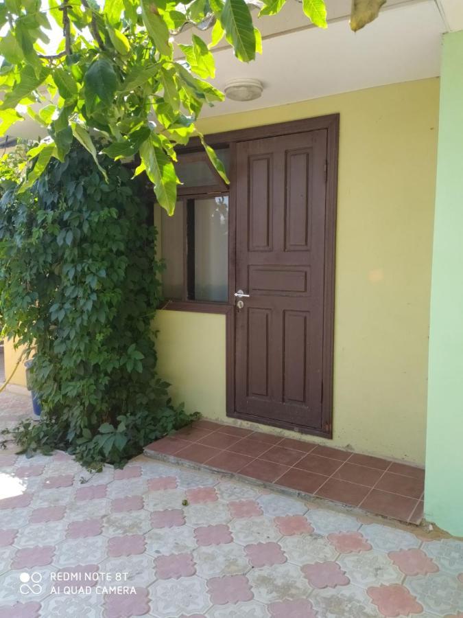 Small Guest House Lasurne Exterior foto